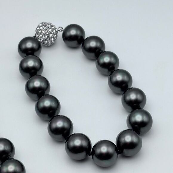 Simulated Tahitian Pearl Necklace and Bracelet Pave Crystal Screw Closure Bead - Picture 1 of 6
